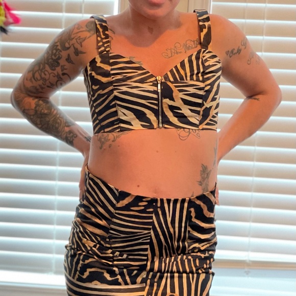 Marciano - Picture 3 of 5